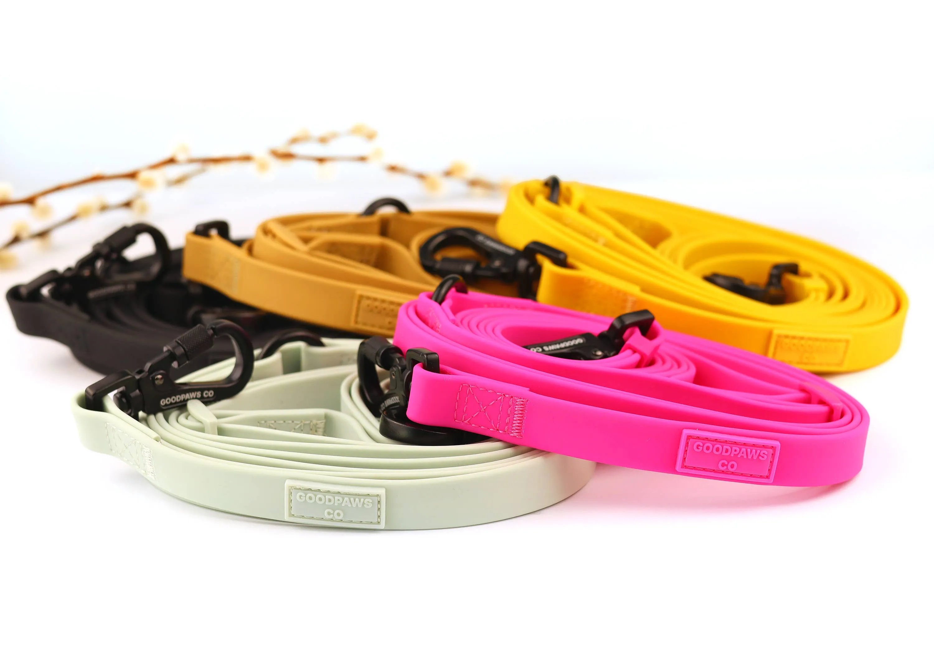 Matte Black - Soft-Touch Waterproof Hands-Free Leash